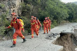 每体：除非出现意外转折，否则费兰-托雷斯将留在巴萨